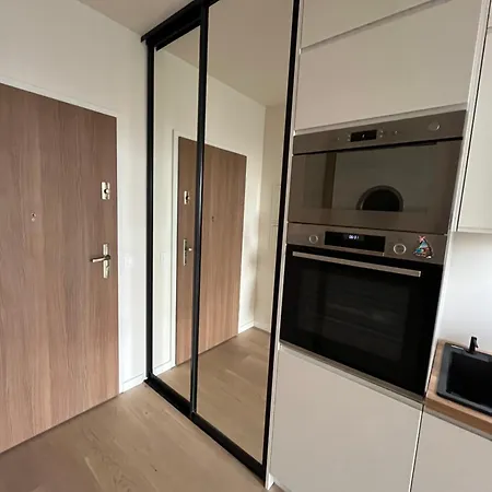 Apartament Futura Z Ogrodkiem - Parking - Niania