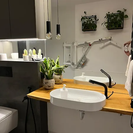 Apartament Futura Z Ogrodkiem - Parking - Niania Danzig